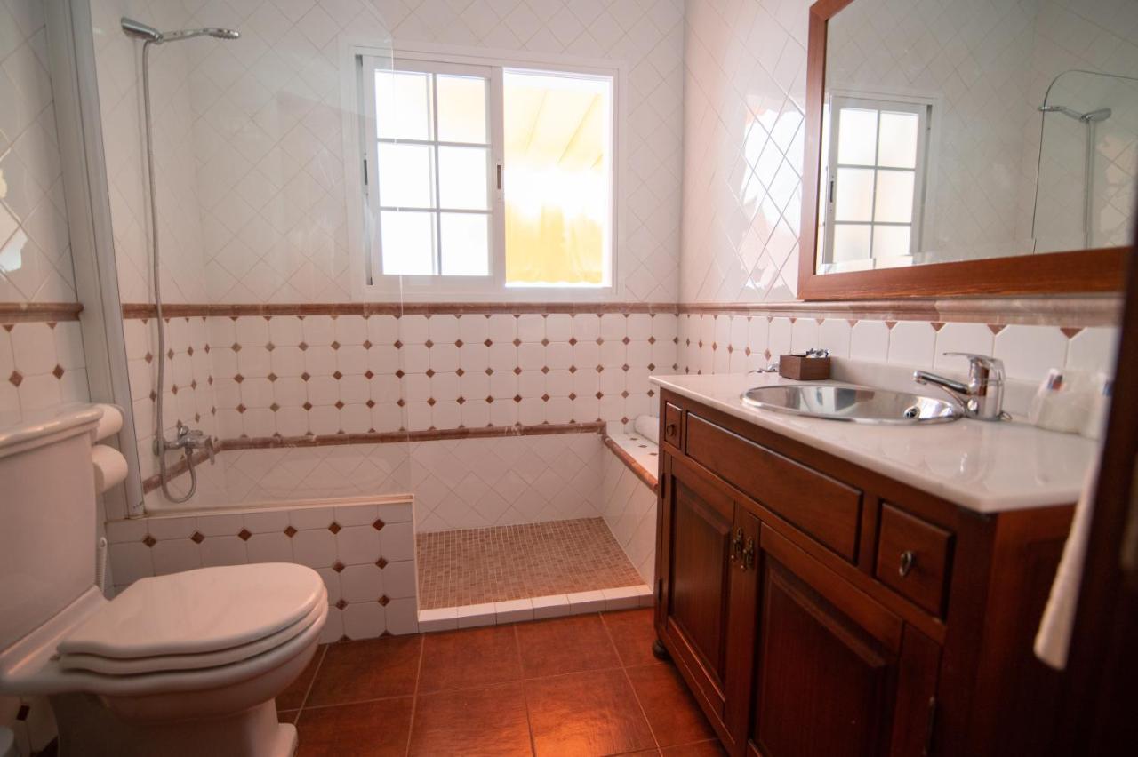 Hostal Andalucia Chipiona Dış mekan fotoğraf