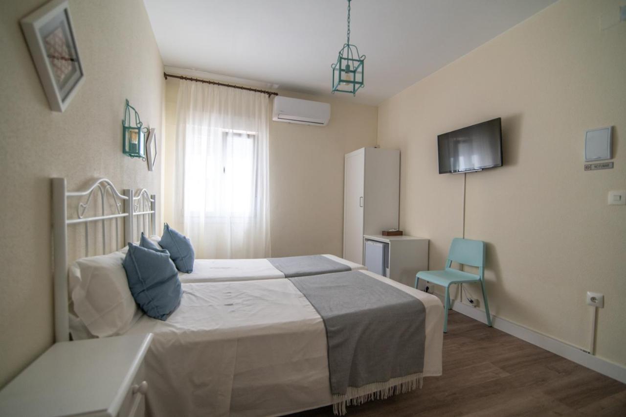 Hostal Andalucia Chipiona Dış mekan fotoğraf